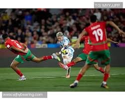 详解棒球规则中的“打击区干扰”高级案例