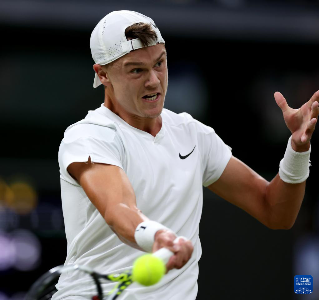 5分8篮板 5分8篮板