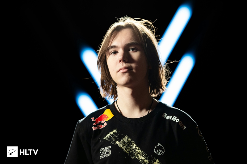 之一的负面 之一的负面